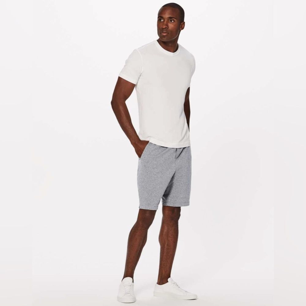 Lululemon Connector Short in Heathered Medium Grey size Medium
